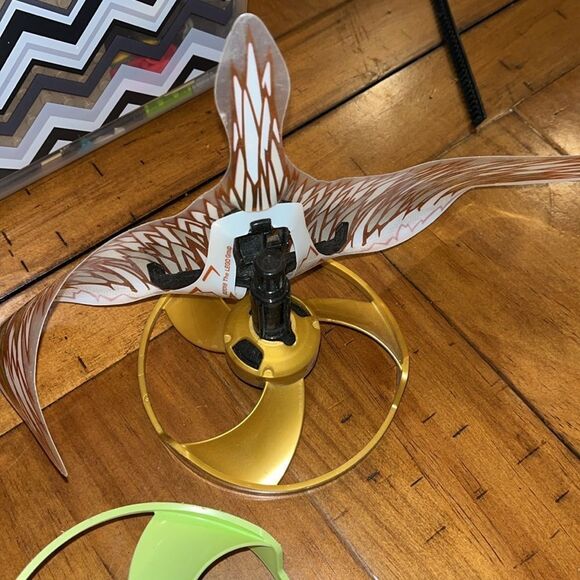 LEGO Green & Gold Propeller Replacement Parts & Bird - Picture 8 of 8